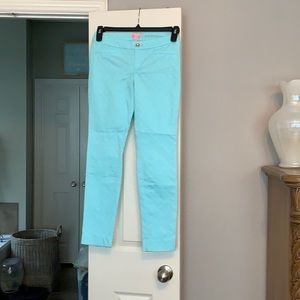 In excellent condition.